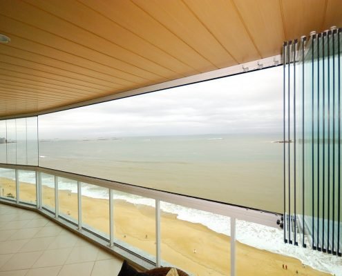 Cortina de vidro na asa norte