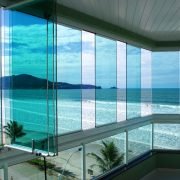 Cortina de vidro blindex