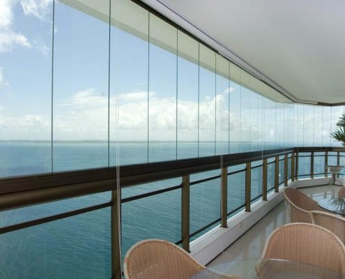 Cortina de vidro para sacada